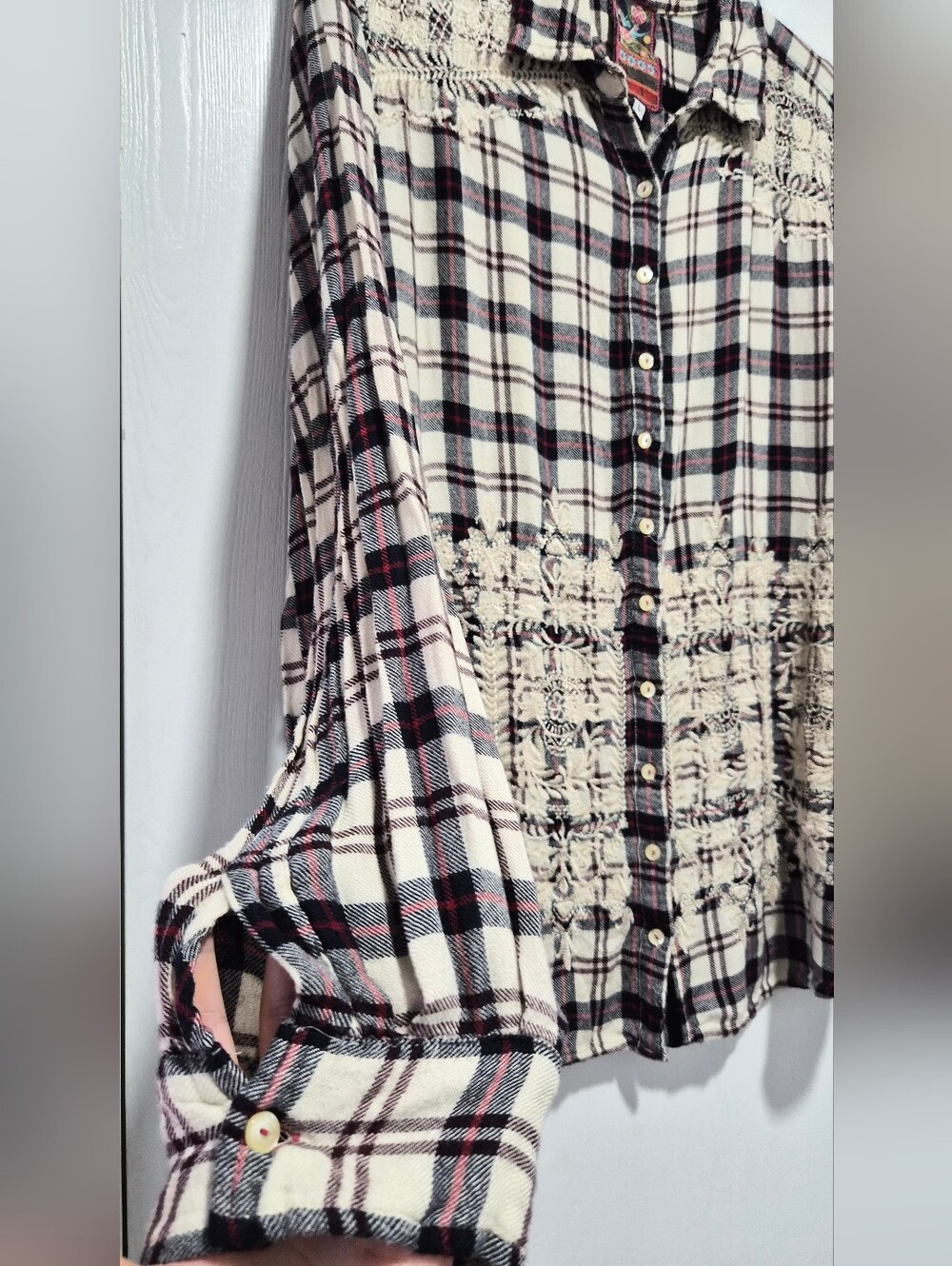 3J Workshop Johnny Was White Plaid Button-Down Shirt with Lace Embroidery Sz L - Picture 5 of 11